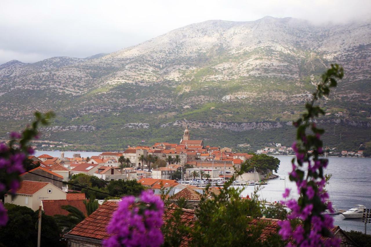Apartment On The Sunny Side Korcula Town Exterior photo